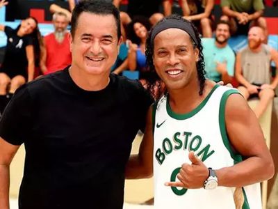 Ronaldinho'dan Fenerbahçe itirafı: Yıllar sonra açıkladı
