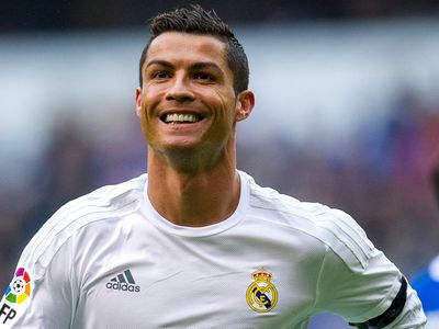 Ronaldo dünyayı şaşırttı: Real Madrid beklenirken adresi orası oldu