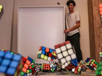 Rubik Küplerden Yaptığı Portrelerle 40 Bin TL Kazanıyor