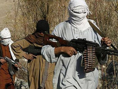 Rus Basını, ‘Taliban Afganistan-Tacikistan Sınır Kapısını Ele Geçirdi’
