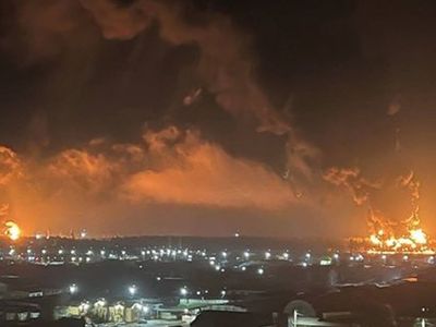 Rusya güne peş peşe patlamayla uyandı! Akaryakıt deposu ile askeri tesis alevlere teslim oldu