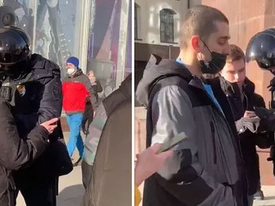Rusya protestolara karşı sıkı denetimde! Vatandaşların telefonları kontrol ettiler
