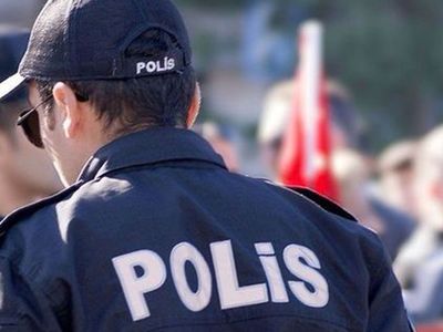 Rüyada Polis Görmek Ne Anlama Gelir?