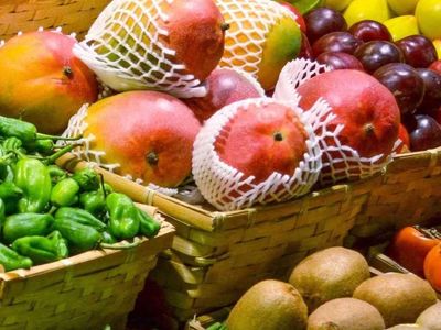 Saç dökülmesine iyi gelen besinler nelerdir? Saç dökülmesi nasıl geçer? Saç dökülmesini geçiren formüller