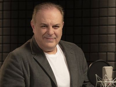 Sadakatsiz'de Dur Durak Bilmeyen Yaprak Dökümünde Sıra Ünlü Oyuncu Burak Sergen'e Geldi!