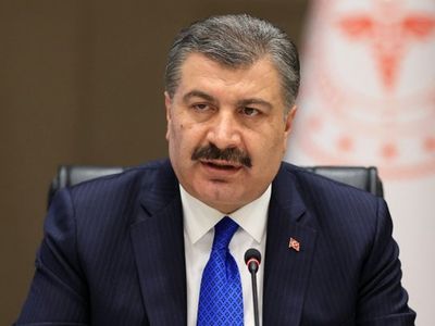 Sağlık Bakanı Fahrettin Koca'dan kritik açıklama geldi! Maske geri mi dönüyor?