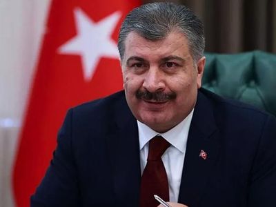Sağlık Bakanı Fahrettin Koca'dan müjdeli haber! Milyonlarca sağlık çalışanını ilgilendiriyor!