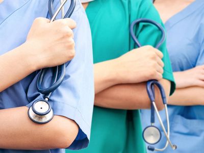 Sağlık Bakanlığı personel alımı Resmi Gazete’de: Kadrolar ve başvuru tarihi belli oldu