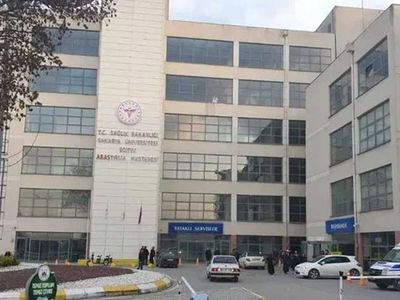 Sağlık çalışanına şiddetin sonu gelmiyor! Sakarya'da doktorla tartışma yaşayan hasta yakını hastanede dehşeti yaşattı