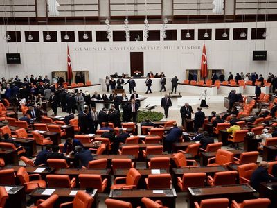 Sağlık çalışanları kararı merakla bekliyor: Düzenleme TBMM’de görüşülmeye başlandı