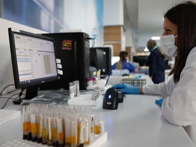 Sağlıkta Dev Proje! 8 Laboratuvar Tek Çatı Altında
