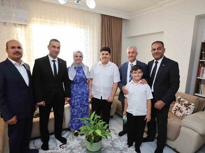 Şahinbey Belediyesi başarılı öğrencileri ödüllendiriyor