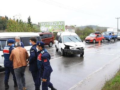 Adapazarı-Karasu Otoyolunda Zincirleme Kaza! 