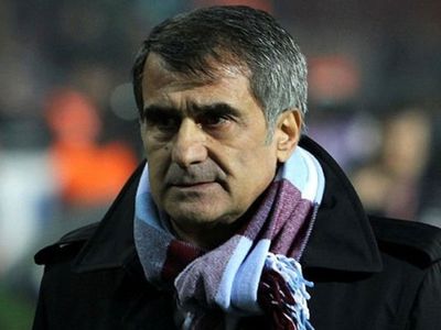 Şampiyon Trabzonspor, Teknik Direktör Şenol Güneş'i kutlama törenine davet etti!