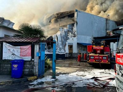 Samsun’da fabrika yangını: Alevler giderek büyüyor