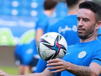 Samsunspor, geçen sezonu Çaykur Rizespor'da tamamlayan Gökhan Gönül'ü transfer ediyor!