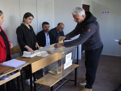 Sandık heyecanını yürekleri kaldırmadı: Oy kullanmaya giderken hayatlarını kaybettiler