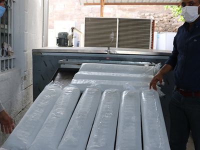 Şanlıurfa’da Buz Üreticileri Satışlara Başladı
