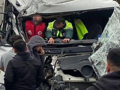 Sarıyer’de korkunç kaza: İETT ile çöp kamyonu çarpıştı