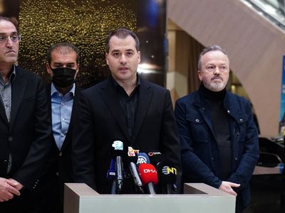 Sarper Cengiz Babası Mustafa Cengiz'in Vefatı Hakkında Duygusal Açıklamalarda Bulundu