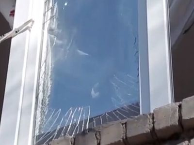Ukrayna'nın Donetsk Şehrinde Bir Okul Bombalandı!
