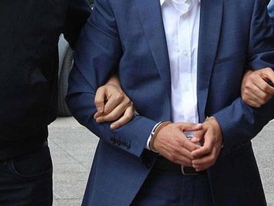 Savcı değil suç makinesi! FETÖ soruşturması geçirenlerin dosyasını para karşılığı kapattı, örgüt üyeleriyle yazışmaları ortaya çıktı!