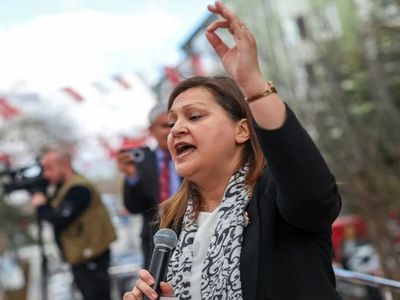 Seçim öncesi açıklamalarıyla gündem olmuştu: Afyonkarahisar Belediyesi Başkanı Burcu Köksal kimdir?