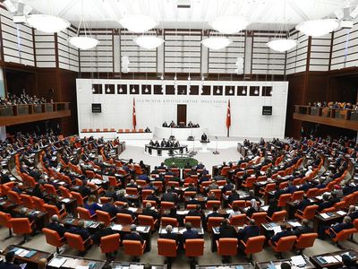 Seçmen merak ediyordu: TBMM Başkanı açıkladı! Bakanlar görevlerine devam edecek mi?