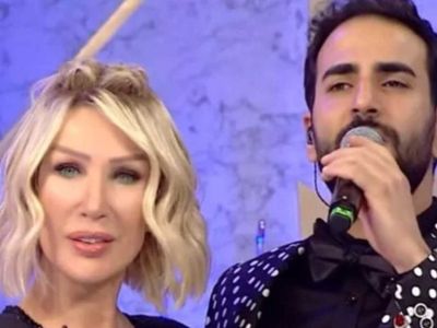 Seda Sayan ve yeni eşi Çağlar Ökten’e balayı şoku! Çiçeği burnunda çift Paris’te hüsrana uğradı Ünlü mekan Seda Sayan ve Çağlar Ökten’i içeri almadı!