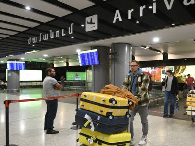 Seferberlik başladı: Rusya’dan kaçanlar Kazakistan sınırına yığıldı