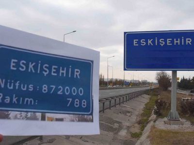 Şehir tabelalarından nüfus ve rakım neden kaldırıldı? Şehir giriş tabelalarında nüfus ve rakım bilgisi neden yok?