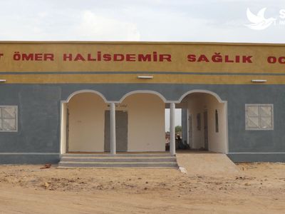 Şehit Ömer Halisdemir Sağlık Ocağı inşaatı tamamlandı! Şefkat Eli Derneği Afrika’da büyük iş çıkardı