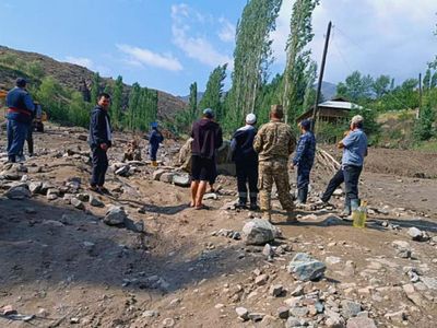 Sel felaketi ülkeyi yasa boğdu: Çok sayıda kişi hayatını kaybetti