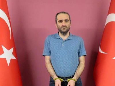 Selahaddin Gülen Kimdir ?