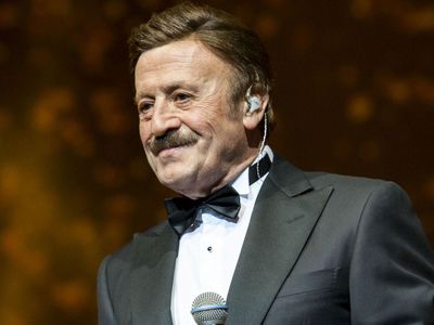 Selami Şahin katıldığı programda yıllar önce geçirdiği trafik kazasına ait korkunç detayları ilk kez anlattı: Kolumu keseceklerdi neredeyse