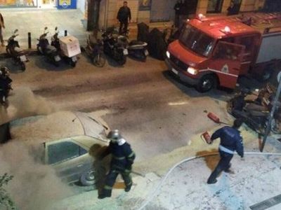 Selanik'te Türkiye Konsolosluğu'na molotoflu saldırı