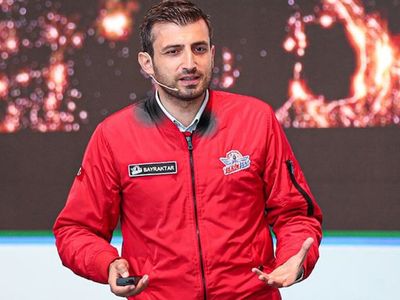 Selçuk Bayraktar'dan MIT Profesörüne Tokat Gibi Cevap: 'Utanmanız Gereken Yaptığınız Soykırım ve Katliamlardır