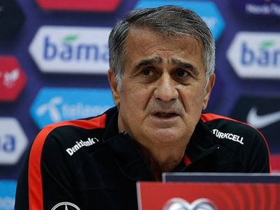 Şenol Güneş Emre Belözoğlu'nu Değerlendirdi