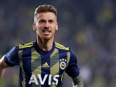 Serdar Aziz'in Eşi Transfere İzin Vermedi!