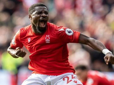 Serge Aurier kimdir, nereli ve kaç yaşında? Galatasaray ile anlaşan Serge Aurier hangi takımlarda oynadı? Serge Aurier istatistikleri ve biyografisi