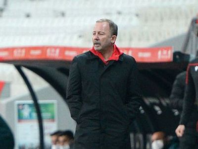 Sergen Yalçın'dan 10 Yıl Sonra Gelen Final Yorumu