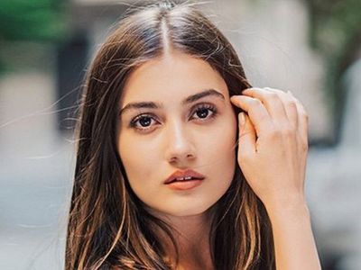 Sevda Erginci Köpeklerini Gezdirirken Görüntülendi!