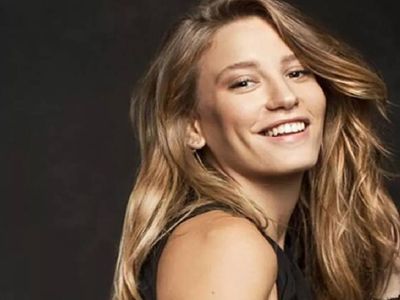 Sevgilisi çekti Serenay Sarıkaya paylaştı: Bikinili pozuna yorum yağdı
