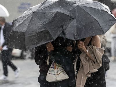 Sıcaklıklar düşüyor: Hafta sonu için sağanak uyarısı yapıldı
