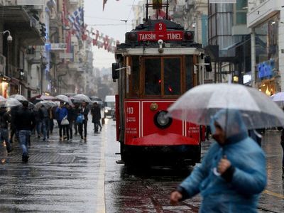 Sıcaklıklar düşüyor, Meteorolojiden Türkiye geneli için yağışlı hava uyarısı geldi