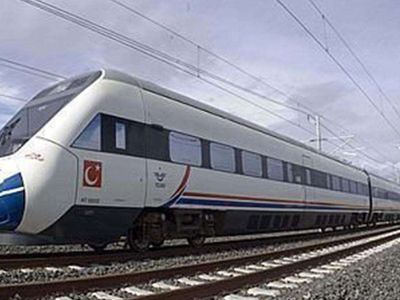 Şiddetli Yağışlar Sebebiyle Ankara- İstanbul- Konya YHT Seferleri İptal Edildi