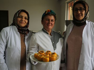 Sıfır Atık projesine kadınlar el attı: Geri dönüşümde mandalinalarda nasibini aldı!