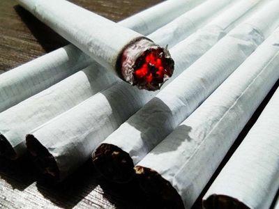 Sigaraya totelde 6 TL zam geldi! İşte Zamlı Marlbora Touch, Rothmans, Kent, Winston, Parliament, Muratti, Chesterfield tütün ürünlerin güncel fiyat listesi