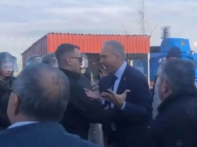 Silivri’de Duruşma Gerginliği: CHP’li Suat Özçağdaş’tan Jandarmaya “Şerefsiz” Tepkisi