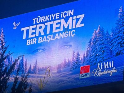 “Şimdi Arınma Zamanı”: CHP Genel Merkezi’ndeki Afişler Gündem Oldu